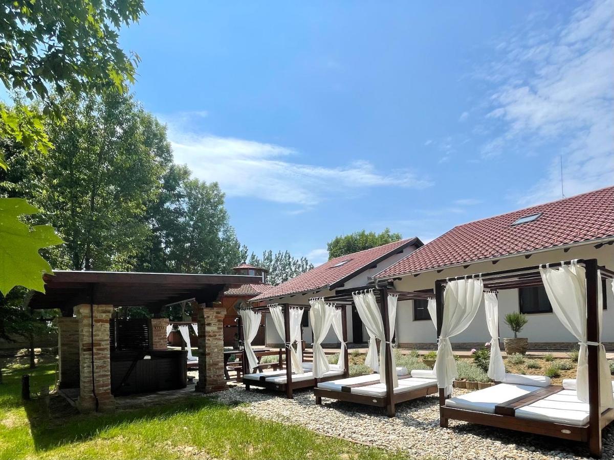 Sormás Istvan Parkhotel Es Gasztrofarm מראה חיצוני תמונה